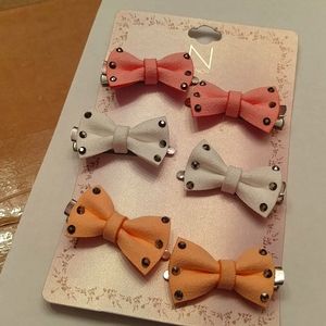4/$15 🌻 NWT 6 pack of Leather Jeweled Hair Bows
